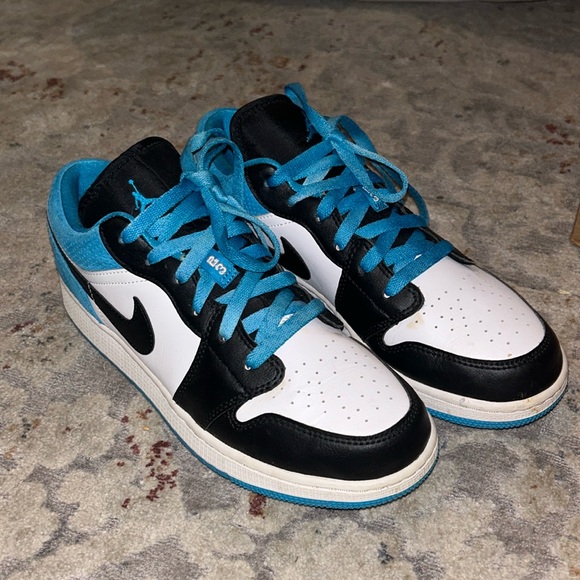 Nike 2020 Air Jordan 1 Low SE 'Laser Blue' - Picture 1 of 7
